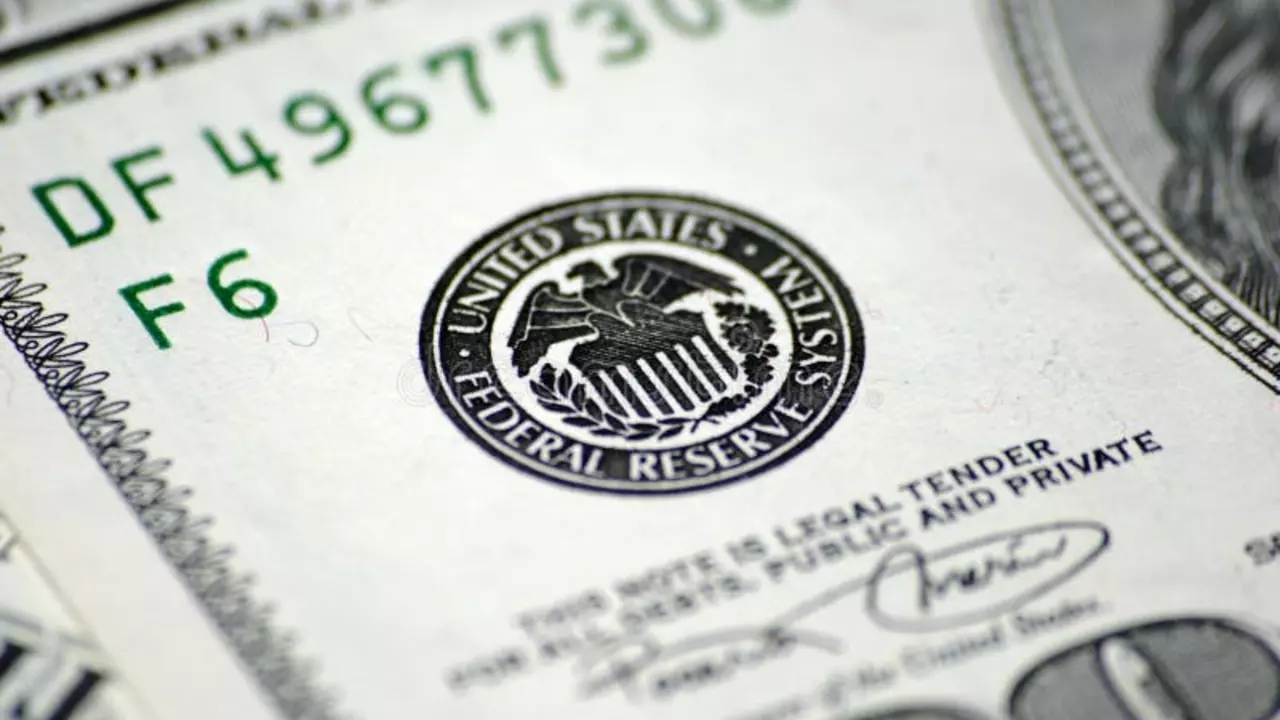 What private banks make up the Federal Reserve?